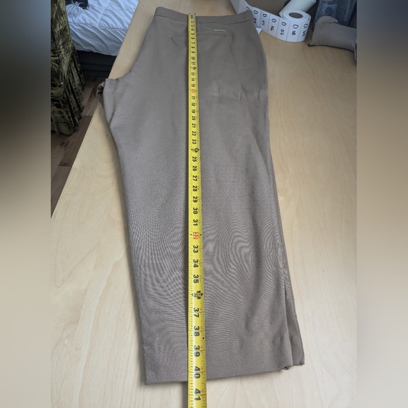 NWT! Michael Kors Capri Pants Beige Size 4X Women Plus Size - Picture 11 of 12